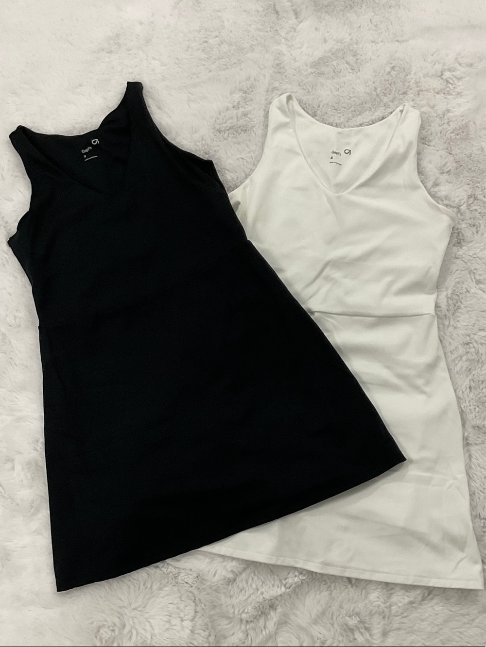 GAP Fit Black & White Sleeveless Athletic Dresses